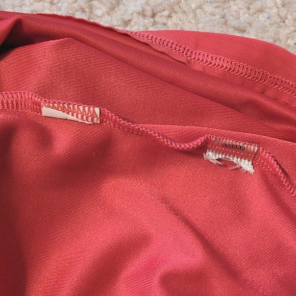 Under Armour Tech V-Neck Short-Sleeve Shirt - Picture 9 of 9